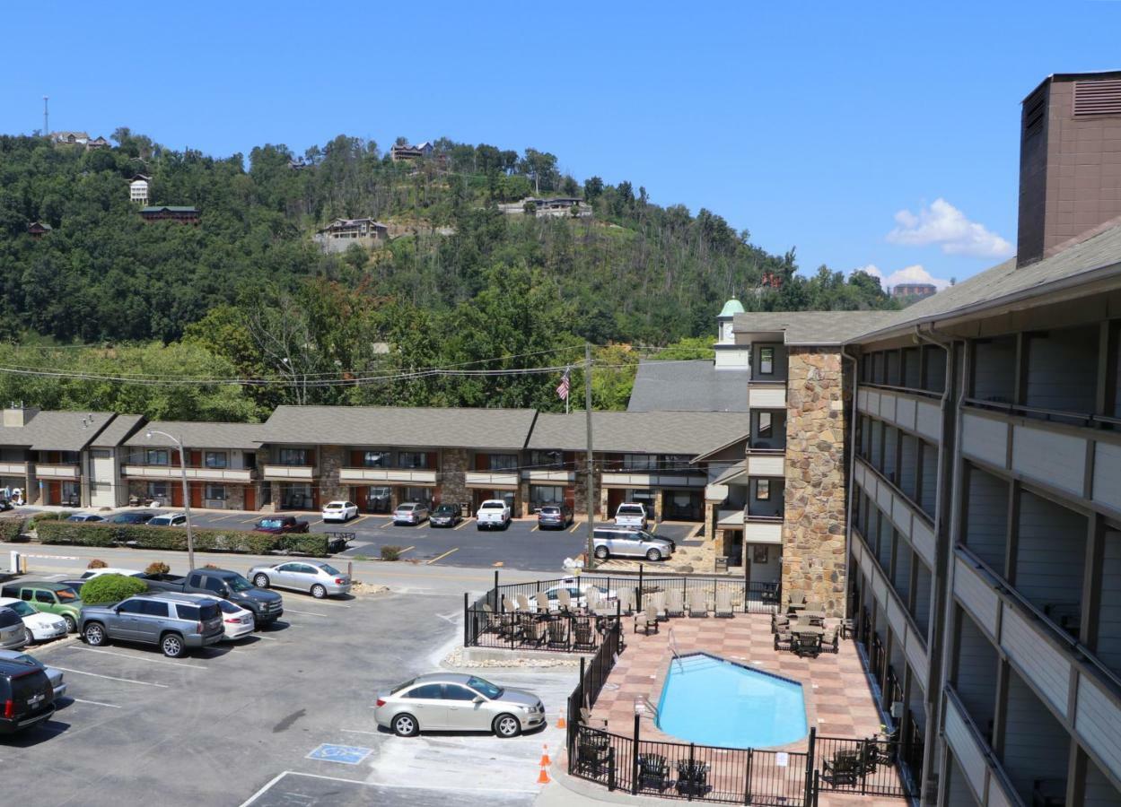 Howard Johnson By Wyndham Downtown Gatlinburg Hotel Exterior photo